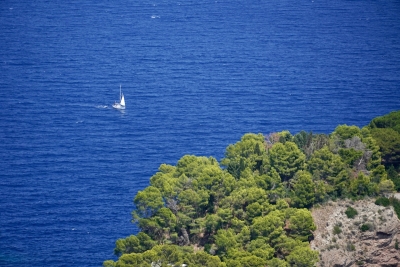 Waarom je volgende surfvakantie een zeilvakantie zou moeten zijn